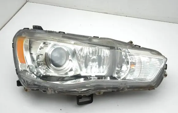 Mitsubishi Outlander Headlight/headlamp