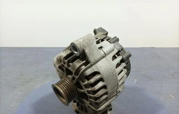 Ford Fiesta Generator/alternator AV6N-10300-HA