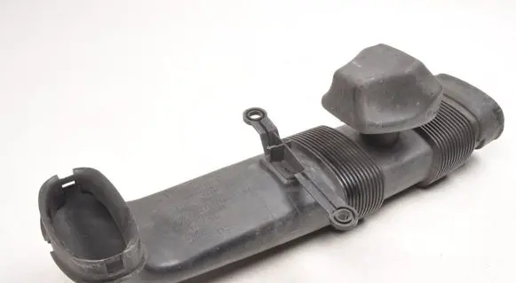 BMW X5 E70 Air intake hose/pipe 7548900