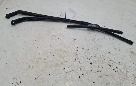 Toyota Yaris Headlight wiper blade set 