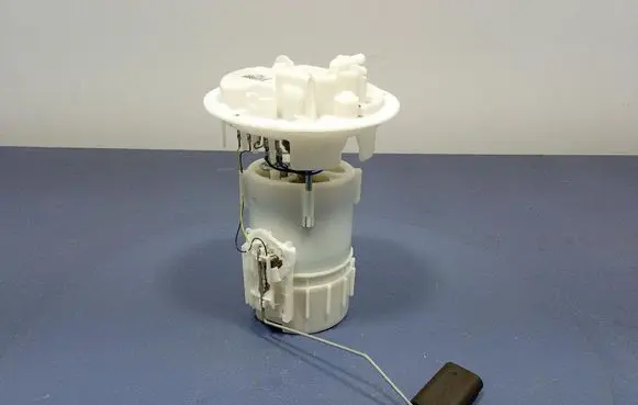 Peugeot 208 I In-tank fuel pump 9674466680