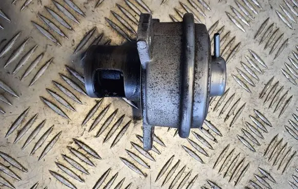 Chrysler Grand Voyager V EGR valve