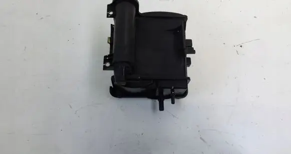 Active carbon filter fuel vapour canister