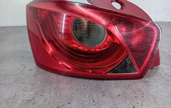 Seat Ibiza IV (6J,6P) Rear/tail lights