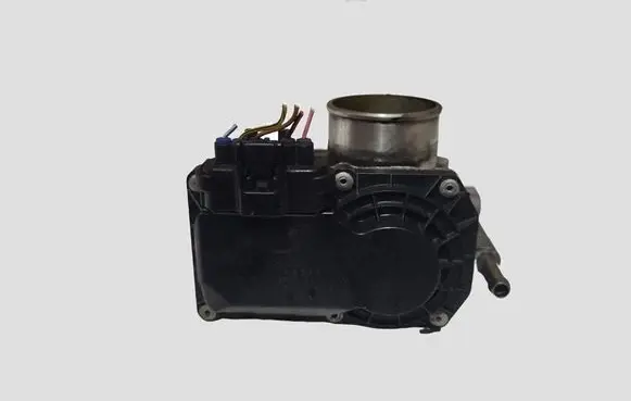 Mazda 6 Throttle valve R2AA136B0