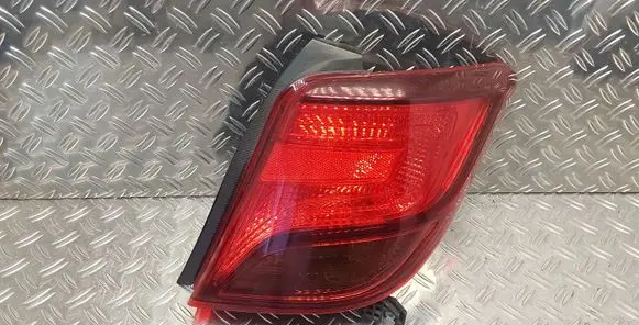 Toyota Yaris Rear/tail lights