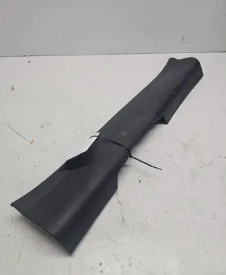 Front sill trim cover