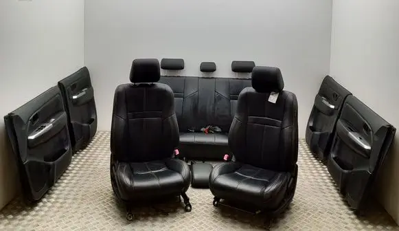 Toyota Hilux (AN10, AN20, AN30) Interior set 676140K030 676140K040
