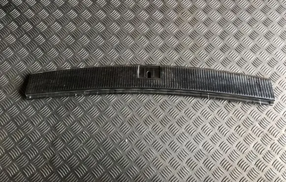 Volkswagen Touareg I Trunk/boot sill cover protection 7L6863459 14113