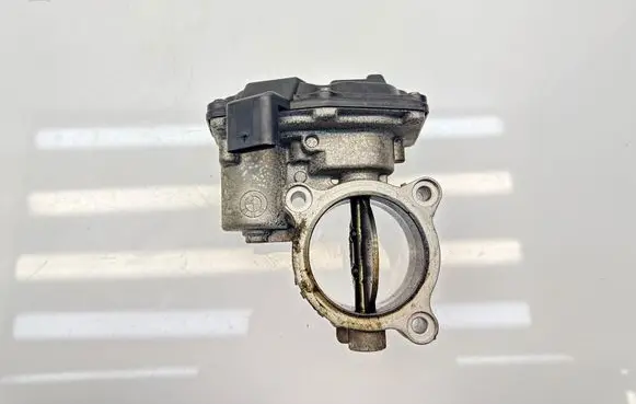 BMW 4 F32 F33 Throttle valve 7810752 10378517 22051401741