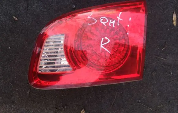 Hyundai Santa Fe Tailgate rear/tail lights 924062B000