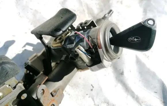 Subaru Legacy Ignition lock