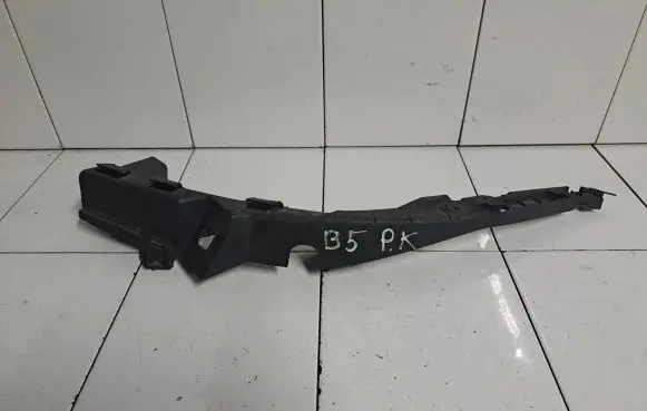 Volkswagen PASSAT B5 Front bumper mounting bracket 3B0807049A DN12291
