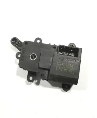 Opel Antara Air flap motor/actuator 831118 C100RHD1M20