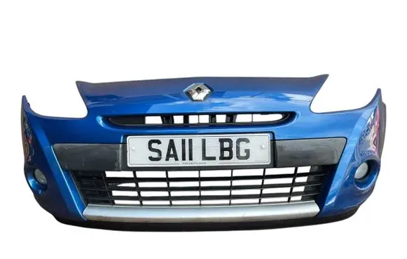 Renault Clio III Front bumper 620226983R 8200799935