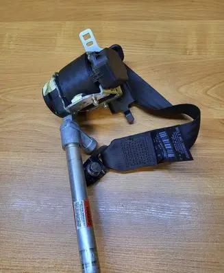 Volvo XC70 Rear seatbelt 6251521303 606175500