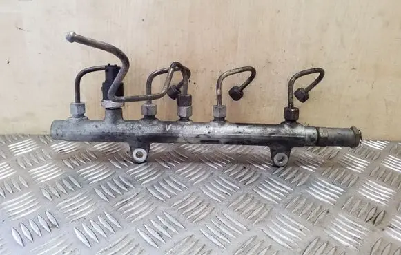 Volvo S40, V40 Fuel main line pipe 0445214024 7700114017 0281002405