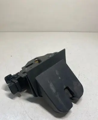 Audi A6 S6 C6 4F Tailgate/trunk/boot lock/catch/latch 8P4827505C