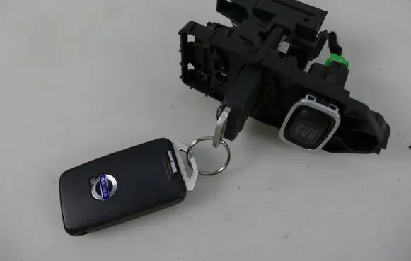Volvo XC60 Ignition lock 30659607
