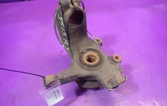 Ford Focus C-MAX Front wheel hub spindle knuckle 3M513K171