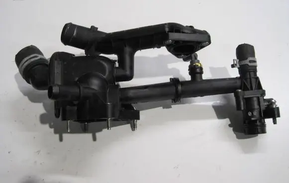 Ford Puma Thermostat/thermostat housing L1BG8575AA