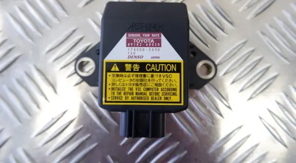 Lexus RX 330 - 350 - 400H Acceleration sensor 8918360020
