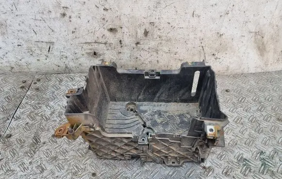 Battery tray