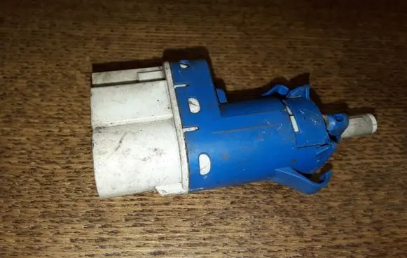 Ford Focus Brake pedal sensor switch 3M5T9C872AB