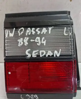 Volkswagen PASSAT B3 Tailgate rear/tail lights 357945107