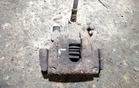 Volvo S60 Rear brake caliper