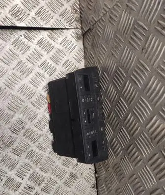 Audi A6 S6 C5 4B Climate control unit 4B0820043AR