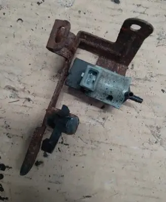 KIA Sportage Vacuum valve 