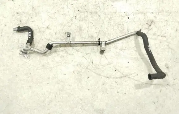Engine coolant pipe/hose