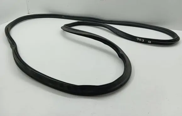 Seat Arona Trunk rubber seal (body) 