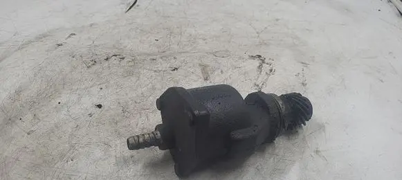 Audi A4 S4 B5 8D Vacuum pump 028207A