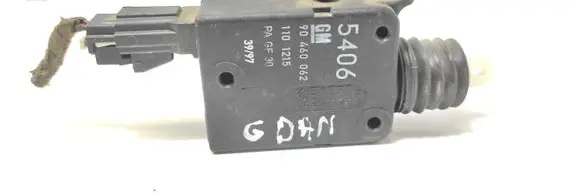 Opel Vectra B Tailgate boot lock/latch motor 90460062