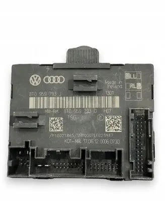 Audi A5 Door control unit/module 8T0959793J