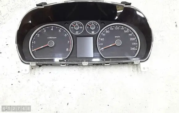 Hyundai i30 Speedometer (instrument cluster) 940032l425