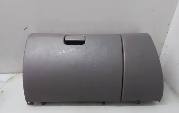 Subaru Forester SF Glove box