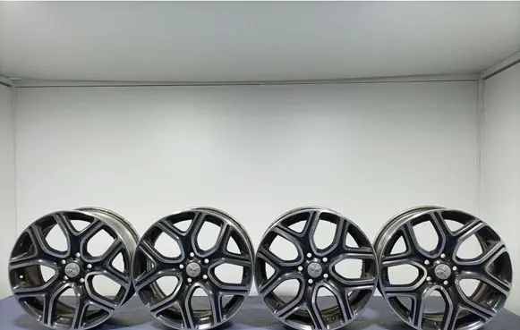 Mitsubishi Outlander R18 alloy rim 