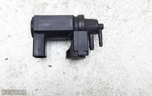 Audi A8 S8 D3 4E Turbo solenoid valve