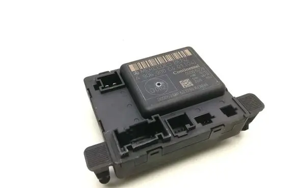 Mercedes-Benz Sprinter W906 Door control unit/module A9069000401
