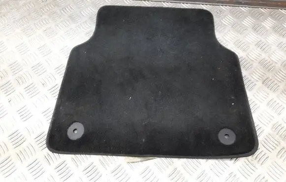 Audi A8 S8 D4 4H Rear floor mat 4H0863732