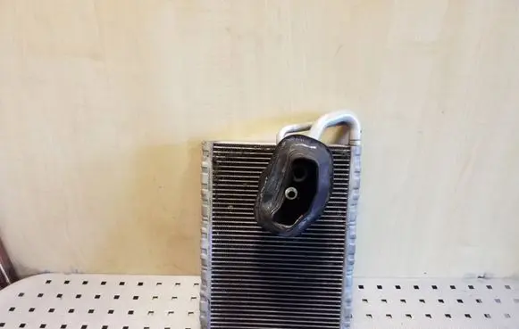 Air conditioning (A/C) radiator (interior)