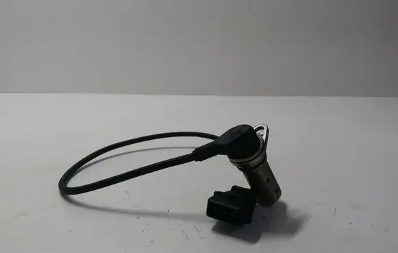 Volkswagen PASSAT B5.5 Crankshaft position sensor 028907319B