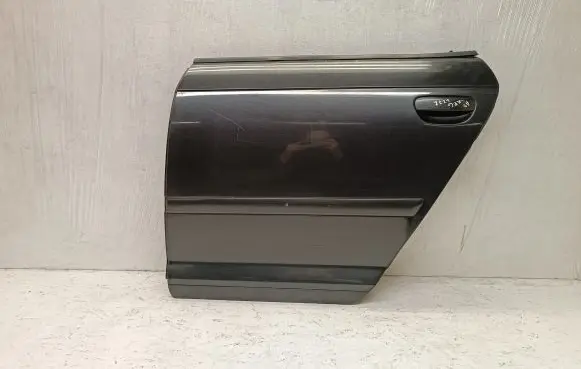 Audi A3 S3 8P Rear door
