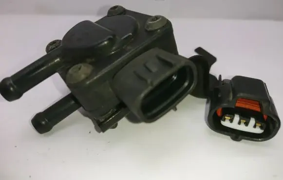 Toyota Avensis T250 Exhaust gas pressure sensor 8948020030