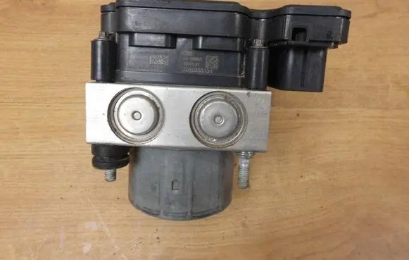 Subaru Forester SJ ABS Pump 27536SG040 0265956131