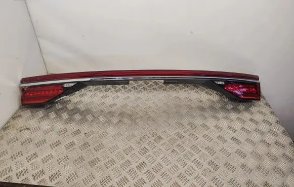 Audi A8 S8 D5 Tailgate rear/tail lights 4N0945095E