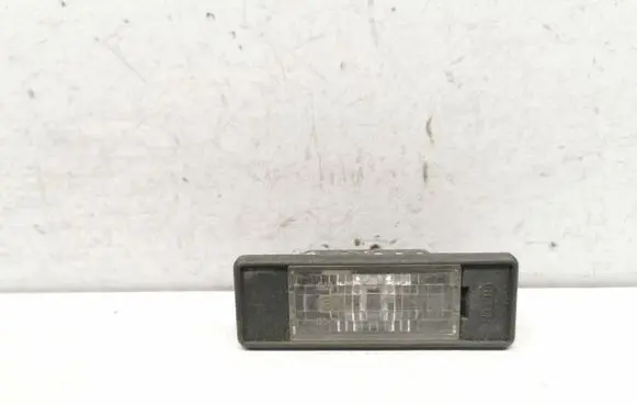 Nissan Primera Number plate light